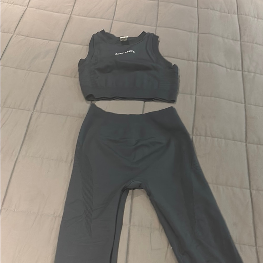 Alphalete Yoga Dark Gray Workout Set